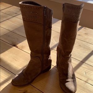 Girls Vince Camuto tall suede boot.